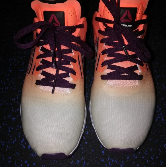 *SOLD* Reebok CrossFit shoes - Picture 2 of 3